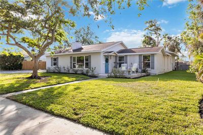 417 Valencia Road, House other with 3 bedrooms, 3 bathrooms and null parking in Venice FL | Image 1