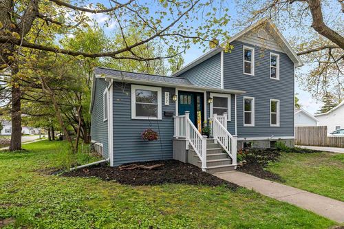 317 Hewitt Street, NEENAH, WI, 54956 | Card Image