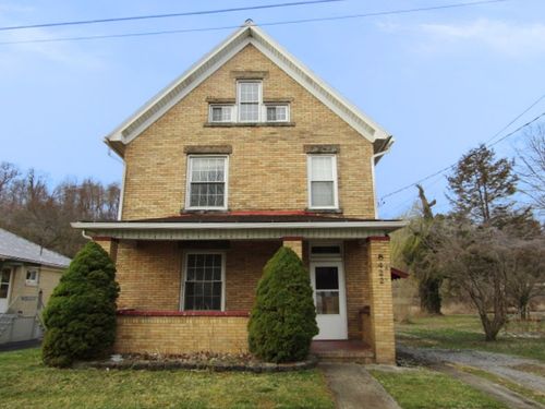 422 Beaver St, Wampum, PA, 16157-1003 | Card Image