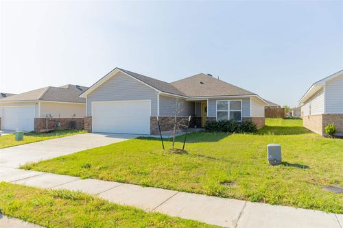 1825 E Krayler Ave, Stillwater, OK, 74075-7452 | Card Image