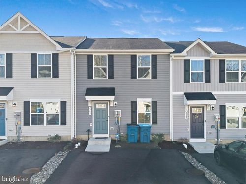 2142 Cross Country Road, Northampton, PA, 18067 | Card Image