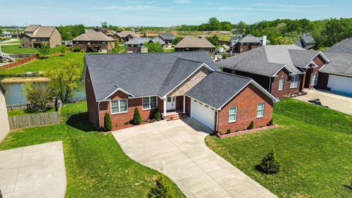 300 Squires Way, Nicholasville, KY, 40356-1395 | Card Image
