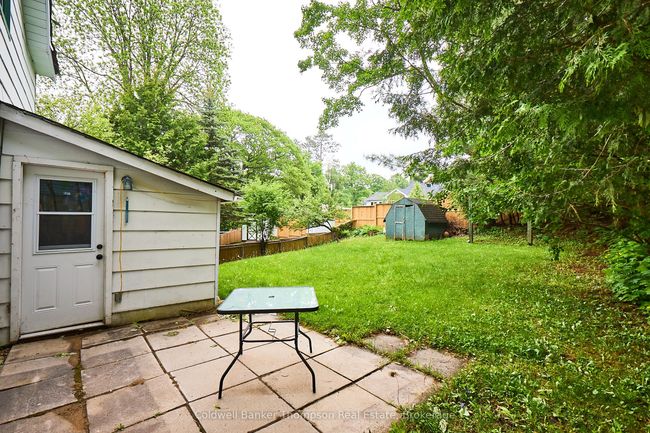 19 Florence St E, House other with 3 bedrooms, 2 bathrooms and 2 parking in Huntsville ON | Image 25