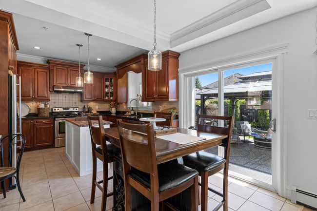 1230 Yangtze Place, House other with 4 bedrooms, 2 bathrooms and 4 parking in Port Coquitlam BC | Image 10