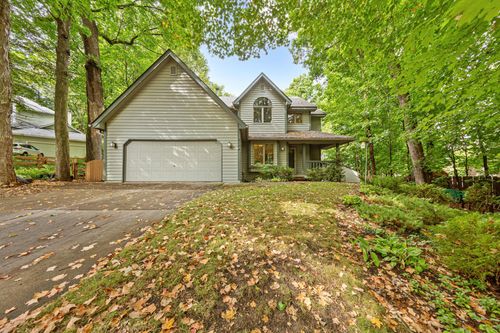 2104 Taylor Ct, Northfield, MN, 55057-3503 | Card Image
