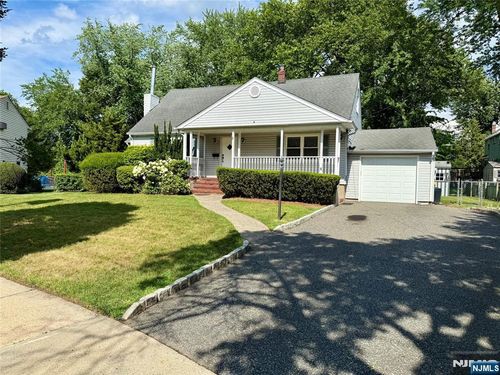 365 Madison Ct, New Milford, NJ, 07646-1305 | Card Image