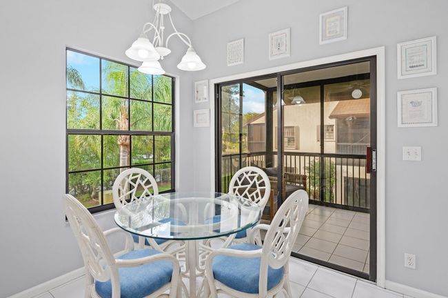 3258 Jog Park Dr, Condo with 2 bedrooms, 2 bathrooms and null parking in Greenacres FL | Image 11