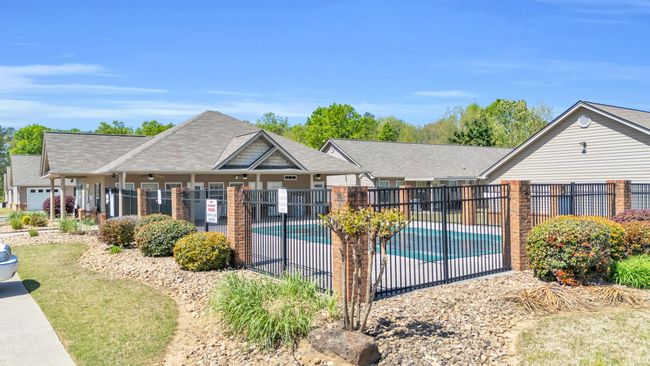 Community pool | Image 24