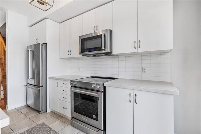 3048 Postridge Dr, Townhouse with 2 bedrooms, 3 bathrooms and 2 parking in Oakville ON | Image 8