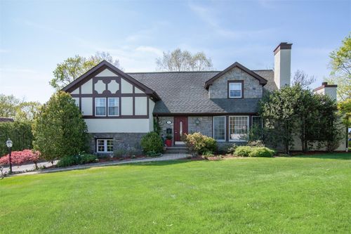 22 Northway, Bronxville, NY, 10708-2324 | Card Image