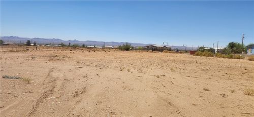 1 N Bibo Road, Golden Valley, AZ, 86413 | Card Image