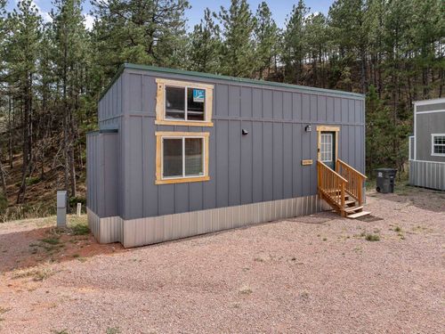 27651-R Country View Dr, hot springs, SD, 57747-7101 | Card Image