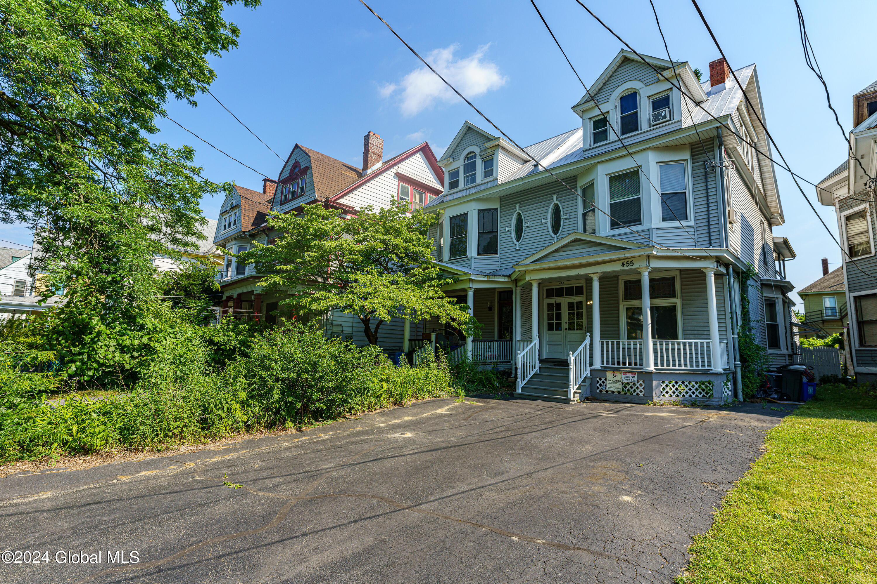 Western Ave, Albany, NY 12203