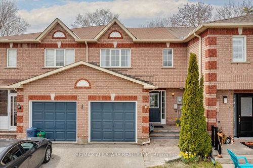 32 Lancaster Crt, Keswick, ON, L4P4A1 | Card Image