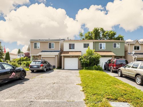12 Robin Crt, Barrie, ON, L4M5M1 | Card Image