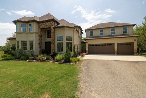 3696 County Road 207, Liberty Hill, TX, 78642-4569 | Card Image