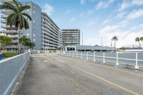 apt-608-1800 Nw 24th Ave, Miami, FL, 33125-1274 | Card Image