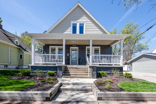 1718 S State St, Saint Joseph, MI, 49085-1655 | Card Image
