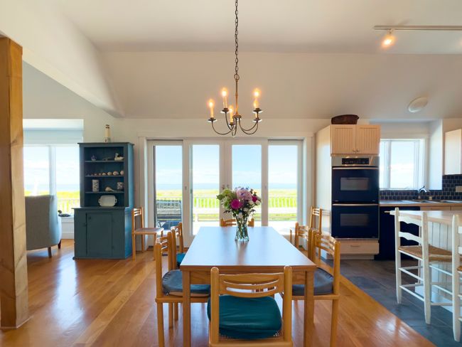370 Lighthouse Rd, House other with 4 bedrooms, 3 bathrooms and null parking in Aquinnah MA | Image 18