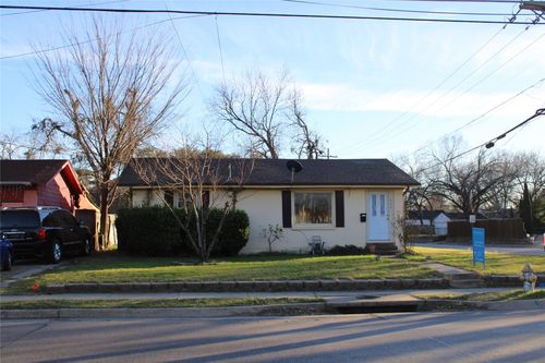 104 E 6th St, Irving, TX, 75060-4114 | Card Image