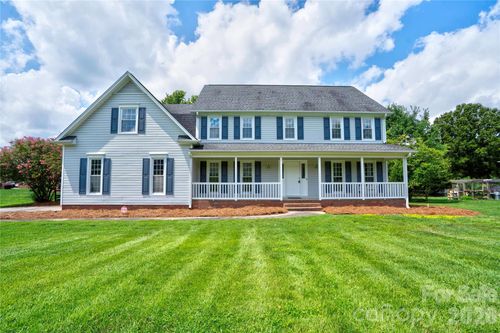 144 Oak Point Dr, Cherryville, NC, 28021-9304 | Card Image