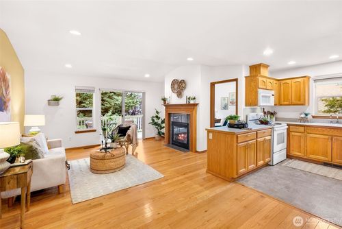 500 N Laventure Rd, Mount Vernon, WA, 98273-3021 | Card Image