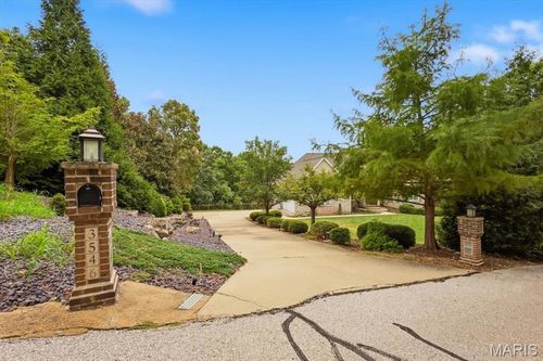 3546 Hawthorne Ridge Dr, Eureka, MO, 63025-3191 | Card Image