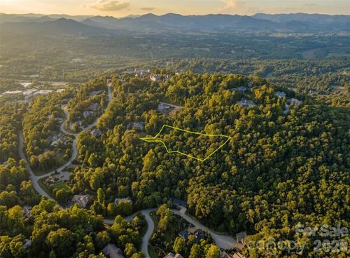 18 Keeping Kyle Xing, Asheville, NC, 28804-4402 | Card Image