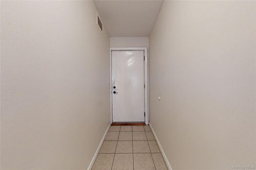 914-26 Cooper Rd, Poughkeepsie, NY, 12603-1672 | Card Image
