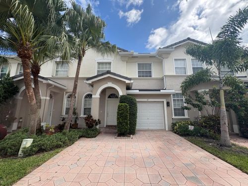 67 Legacy Ct, Delray Beach, FL, 33445-3805 | Card Image