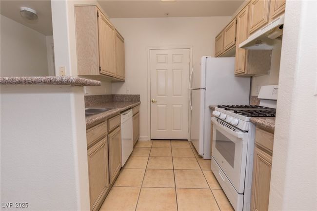 205 - 7185 S Durango Dr, Condo with 2 bedrooms, 2 bathrooms and null parking in Las Vegas NV | Image 6