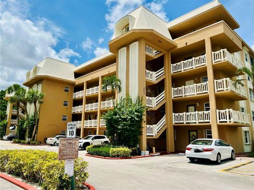 ph-304 Golfview Rd, North Palm Beach, FL, 33408-3523 | Card Image