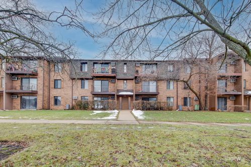 apt-3-724 N Briar Hill Ln, Addison, IL, 60101-2234 | Card Image