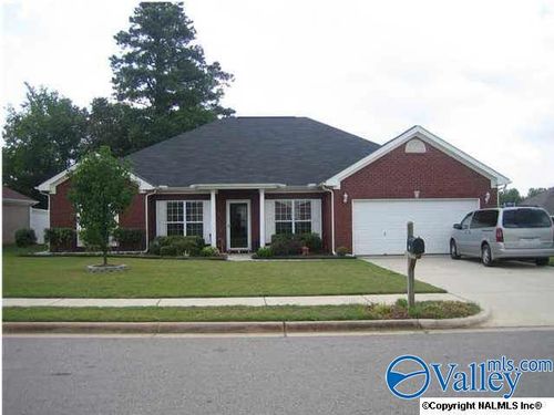 121 Bambi Ln, Madison, AL, 35758-6809 | Card Image