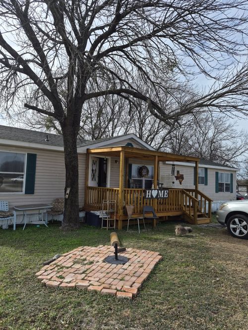 7241 S Interstate 45 Service Rd, Ennis, TX, 75119-5427 | Card Image