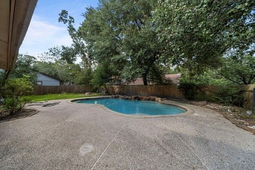 2147 Lone Rock Dr, Kingwood, TX, 77339-1717 | Card Image