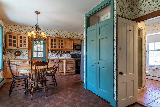 673 Route 121 E, House other with 5 bedrooms, 3 bathrooms and null parking in Grafton VT | Image 15