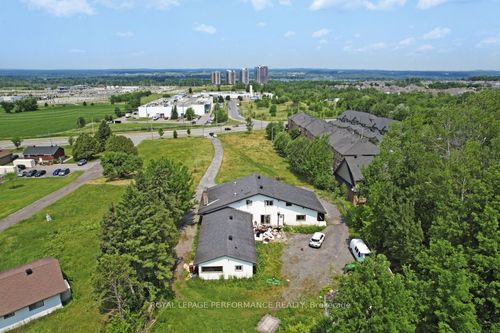 1016 Old Montreal Rd, Ottawa, ON, K4A3N2 | Card Image