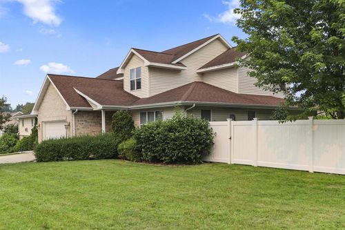 854 Krause Road, Howard, WI, 54313 | Card Image