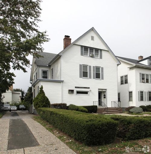 137 Livingston Ave, New Brunswick, NJ, 08901-2497 | Card Image