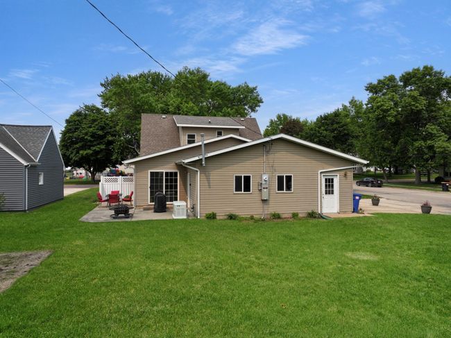 Great back yard | Image 37