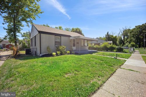 2203 Liberator St, LEVITTOWN, PA, 19057-4140 | Card Image