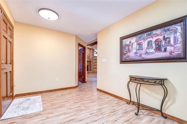 Walk-in closet 1 | Image 31