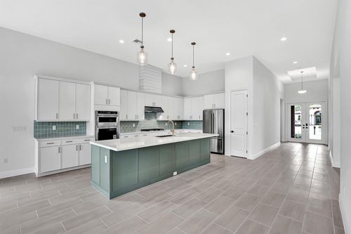 182 Se Calmo Cir, Port St Lucie, FL, 34984-6610 | Card Image