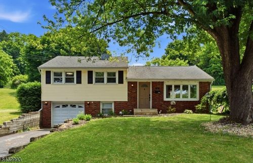 708 Franklin St, Belvidere, NJ, 07823-2004 | Card Image