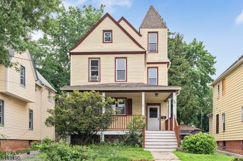 35 Park Ave, Dumont, NJ, 07628-3003 | Card Image