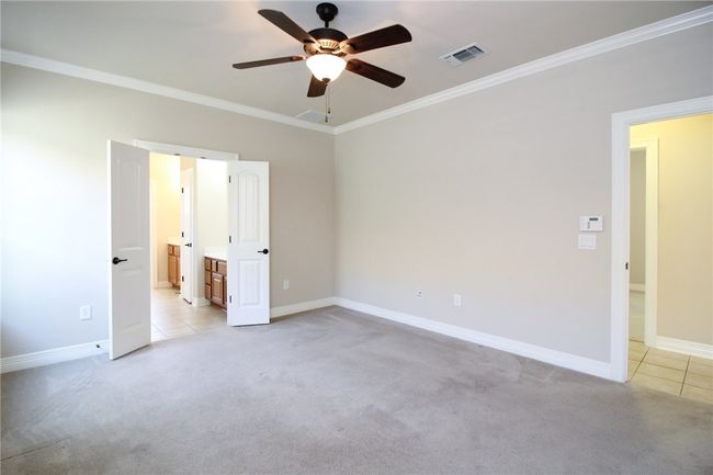 4225 Threadgill St, House other with 3 bedrooms, 3 bathrooms and 2 parking in Austin TX | Image 29