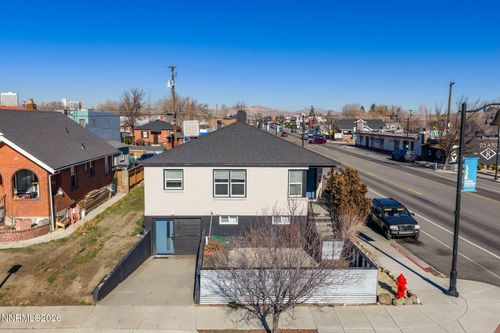 943 S Wells Ave, Reno, NV, 89502-2521 | Card Image