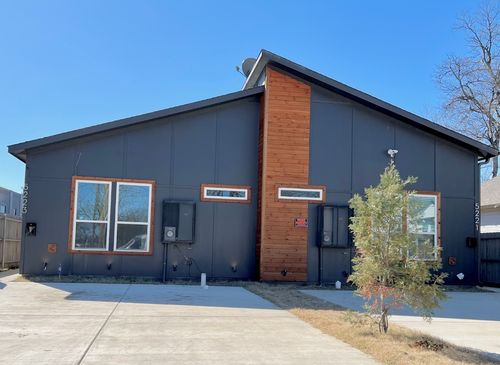 5223 Colonial Ave, Dallas, TX, 75215-4908 | Card Image