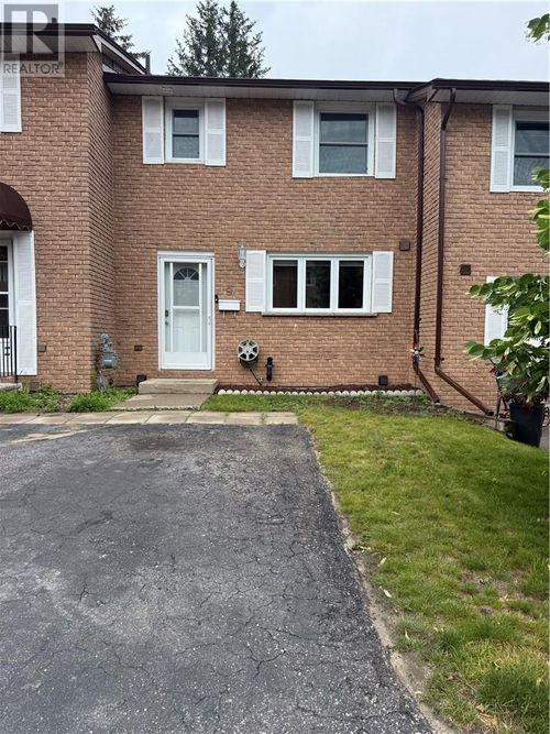 9 Frame Cres, Elliot Lake, ON, P5A2S4 | Card Image